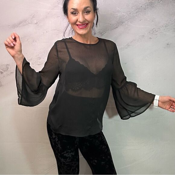 Lulus Tops - Lulus semi sheer blouse top